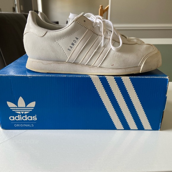 Samoa
Youth size 7
RunWht/ - Picture 1 of 4